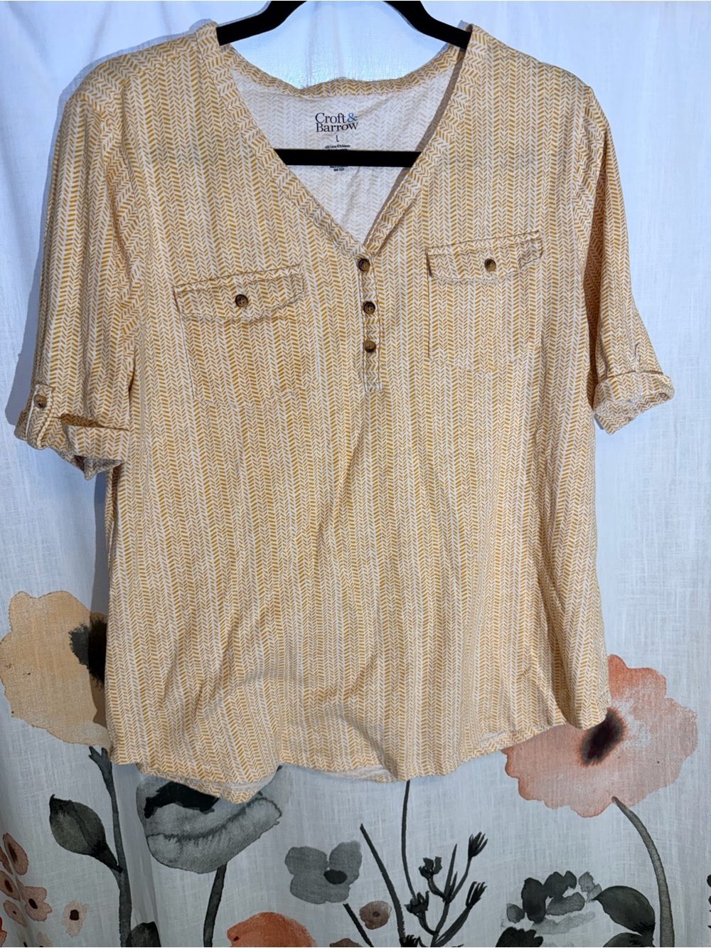 Croft & Barrow Women's Roll-Tab Sleeve Top – Size Large - Picture 3 of 9